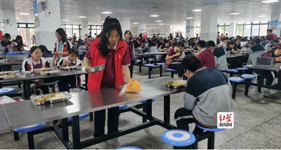 简阳实验学校成为获评简阳市首个反食品浪费示范标杆学校