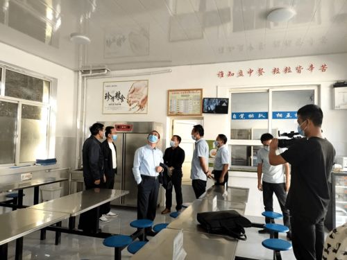 定西市市场监管局领导带队督查我镇学校食堂食品安全工作